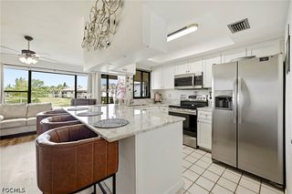 5830 Trailwinds DR 824, Fort Myers, FL 33907
