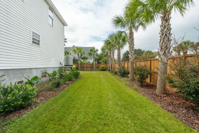 1717 Lotus Lane, Charleston, SC 29412