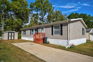 255 Grissom Court, Flushing Twp, MI 48433