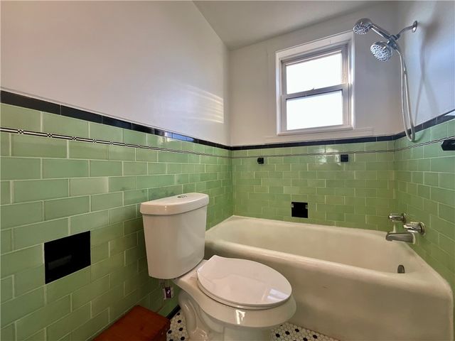 5227 Stanton Ave, Lawrenceville, PA 15201