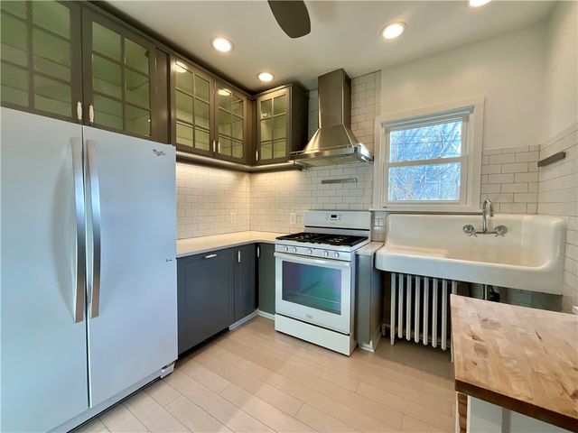 5227 Stanton Ave, Lawrenceville, PA 15201