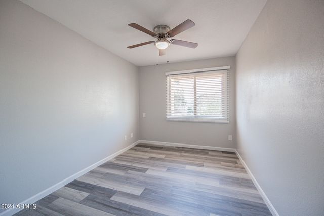 4152 W BOCA RATON Road, Phoenix, AZ 85053