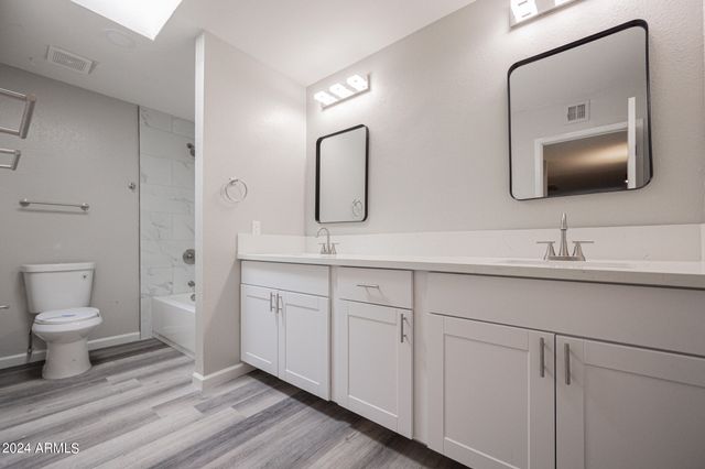 4152 W BOCA RATON Road, Phoenix, AZ 85053