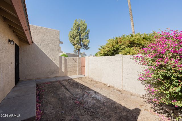 4152 W BOCA RATON Road, Phoenix, AZ 85053