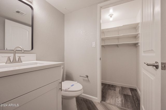 4152 W BOCA RATON Road, Phoenix, AZ 85053