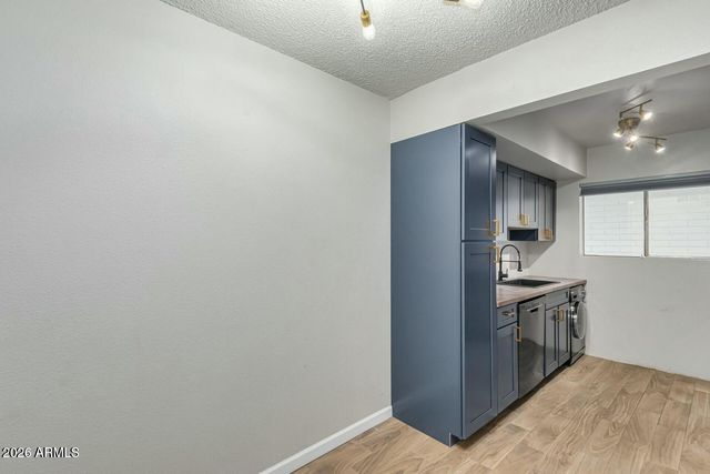 721 E MONTEBELLO Avenue 108, Phoenix, AZ 85014