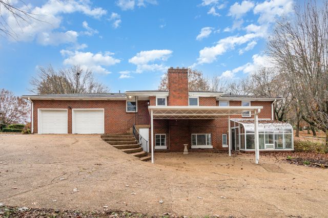 211 Diane Dr, Madison, TN 37115