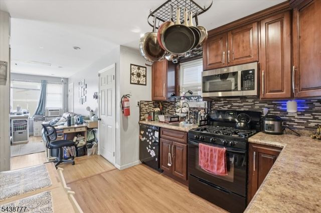 318 Highland Ave, Kearny Town, NJ 07032
