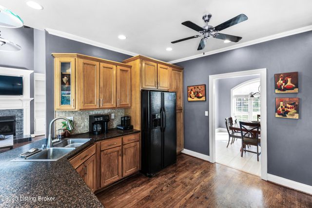 11006 Radleigh Ln, Louisville, KY 40291