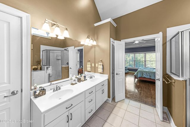 11006 Radleigh Ln, Louisville, KY 40291