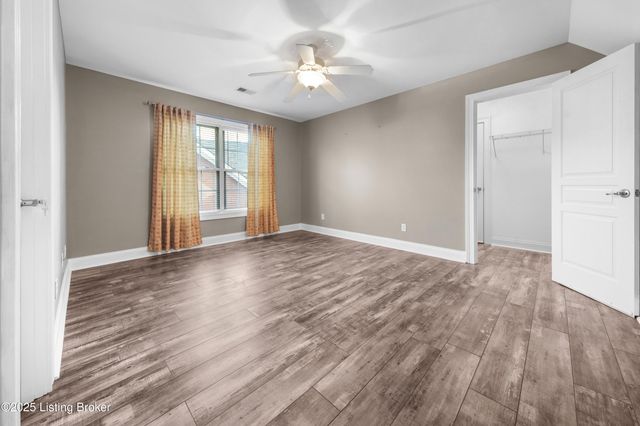 11006 Radleigh Ln, Louisville, KY 40291