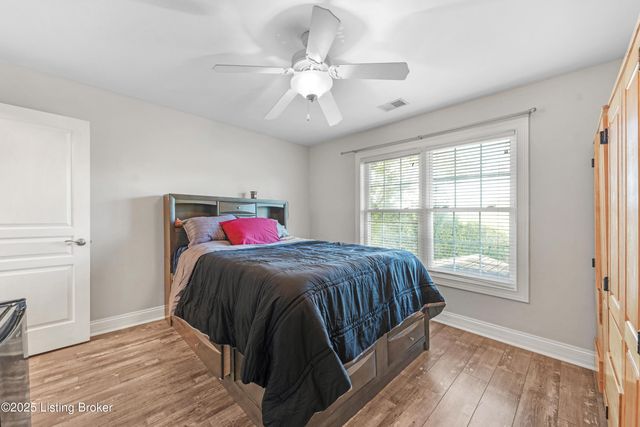 11006 Radleigh Ln, Louisville, KY 40291