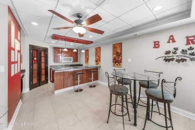 11006 Radleigh Ln, Louisville, KY 40291