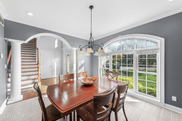 11006 Radleigh Ln, Louisville, KY 40291