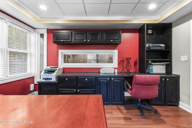 11006 Radleigh Ln, Louisville, KY 40291