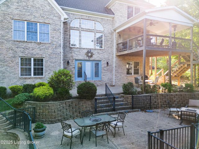 11006 Radleigh Ln, Louisville, KY 40291