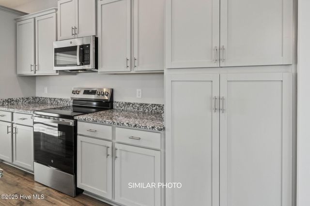 601 Salty Marsh Lane, Jacksonville, NC 28546