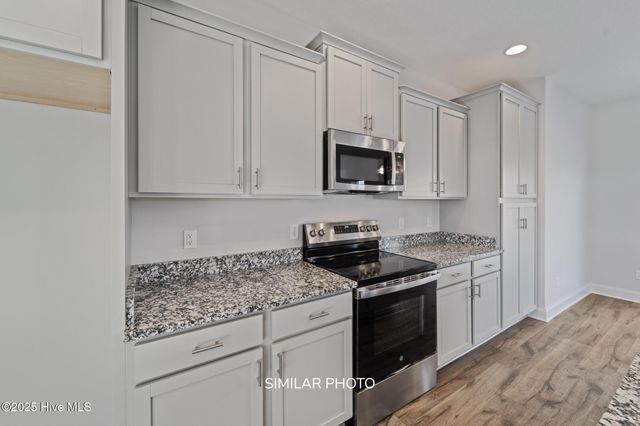 601 Salty Marsh Lane, Jacksonville, NC 28546