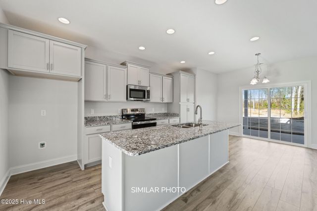 601 Salty Marsh Lane, Jacksonville, NC 28546