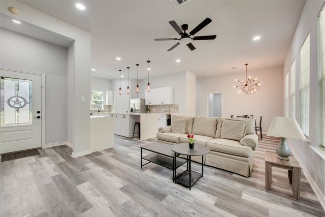 4212 Balch Drive, Dallas, TX 75216