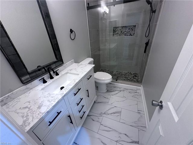306 Dorothy DR, Yorktown, VA 23692