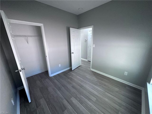 306 Dorothy DR, Yorktown, VA 23692