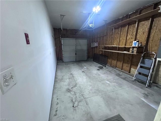 306 Dorothy DR, Yorktown, VA 23692