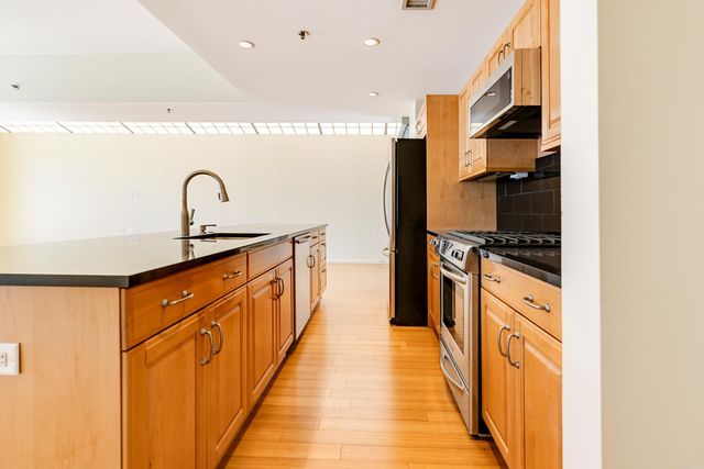 315 Rock St Apt 611, Little Rock, AR 72202