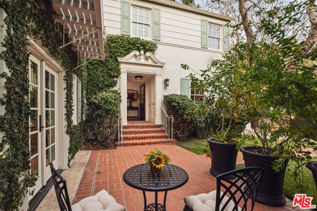 2055 Outpost Drive, Los Angeles, CA 90068