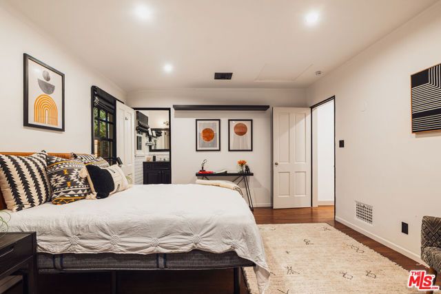 2055 Outpost Drive, Los Angeles, CA 90068