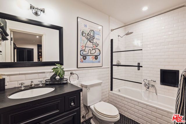 2055 Outpost Drive, Los Angeles, CA 90068