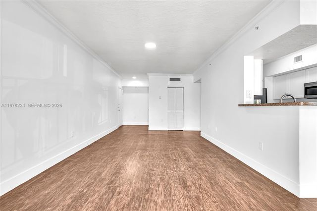 101 SW 117th Ave 7207, Pembroke Pines, FL 33025