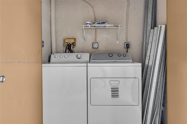 101 SW 117th Ave 7207, Pembroke Pines, FL 33025