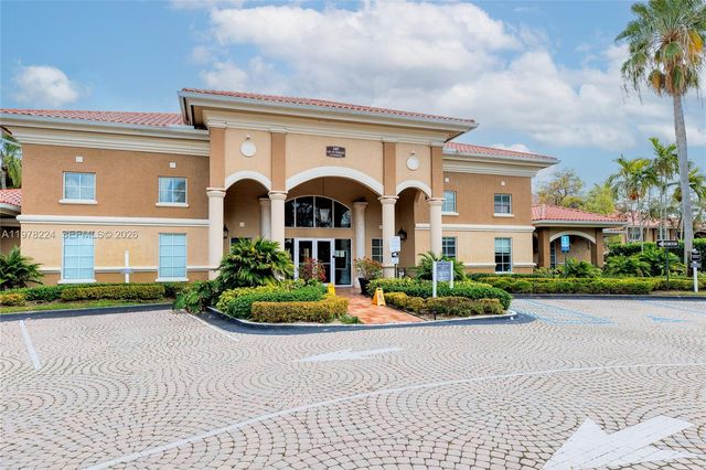 101 SW 117th Ave 7207, Pembroke Pines, FL 33025