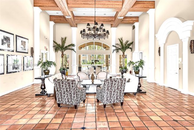 101 SW 117th Ave 7207, Pembroke Pines, FL 33025