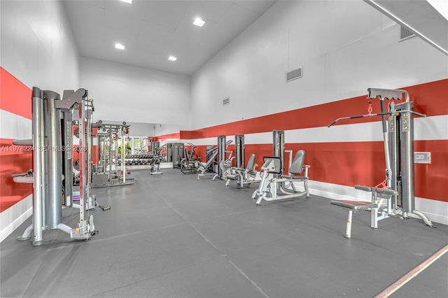 101 SW 117th Ave 7207, Pembroke Pines, FL 33025