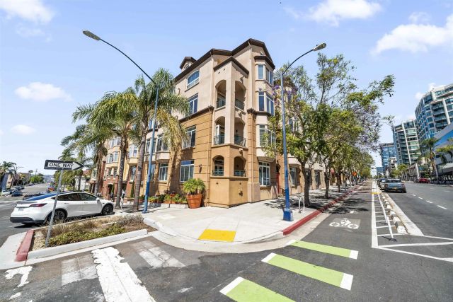 2400 5Th 103, San Diego, CA 92101