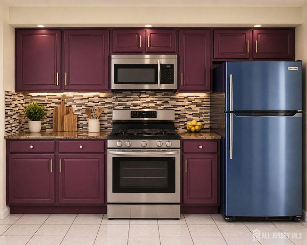 101 Hampshire Drive, Plainsboro, NJ 08536