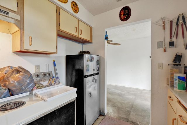 6505 Dockside Circle, Greenacres, FL 33463