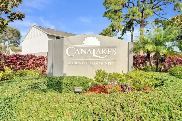 6505 Dockside Circle, Greenacres, FL 33463