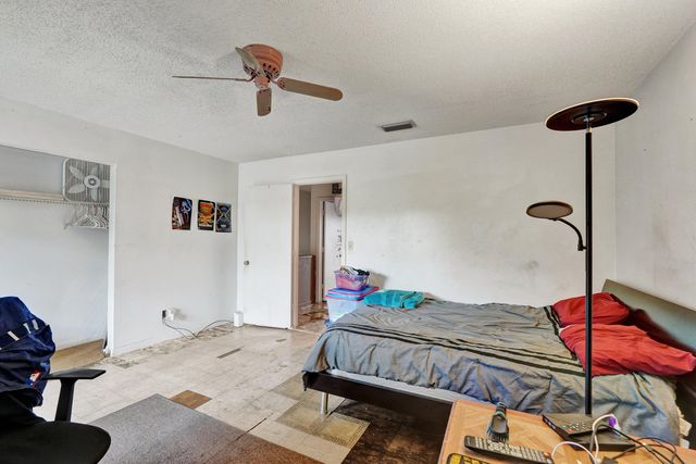 6505 Dockside Circle, Greenacres, FL 33463