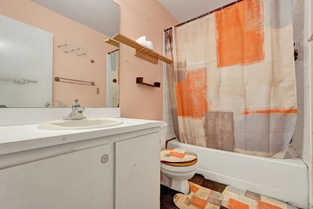 6505 Dockside Circle, Greenacres, FL 33463