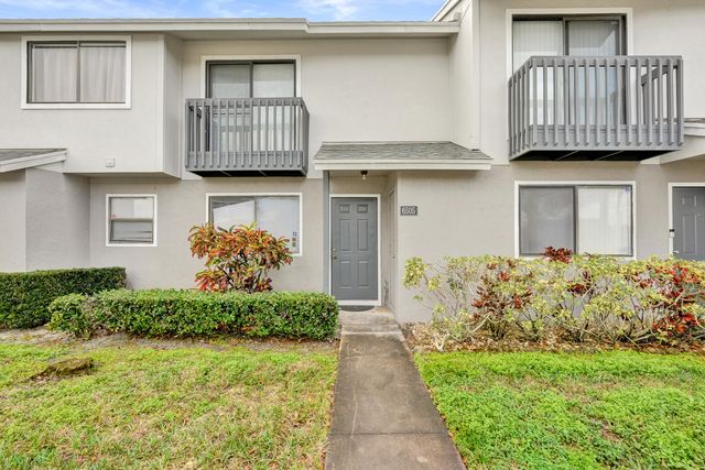 6505 Dockside Circle, Greenacres, FL 33463