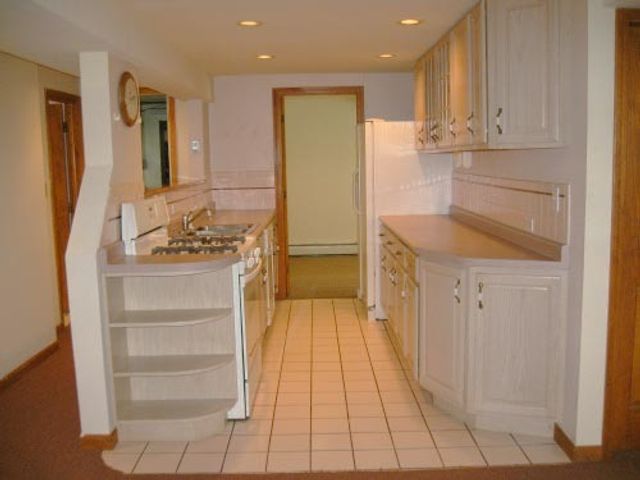 6535 N Bosworth Avenue, Chicago, IL 60626