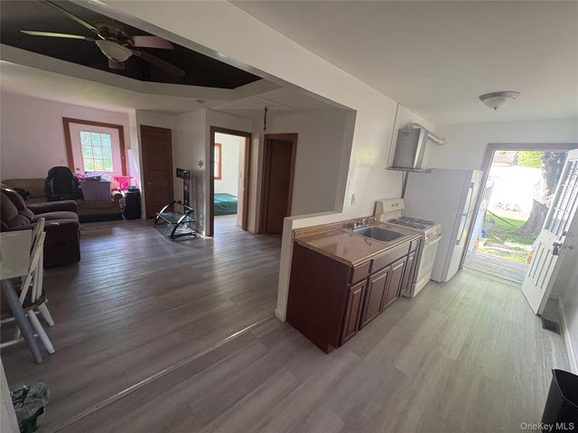 1 Royal Acres Drive 6, Middletown, NY 10940