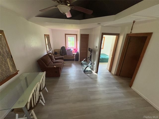 1 Royal Acres Drive 6, Middletown, NY 10940