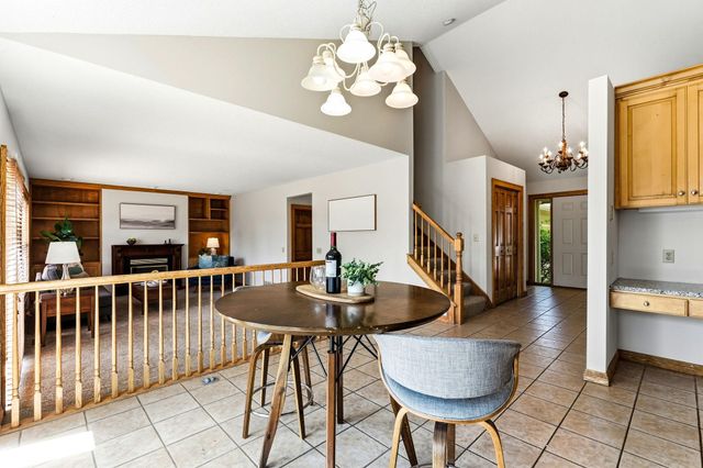 8843 Blackoaks Lane N, Maple Grove, MN 55311