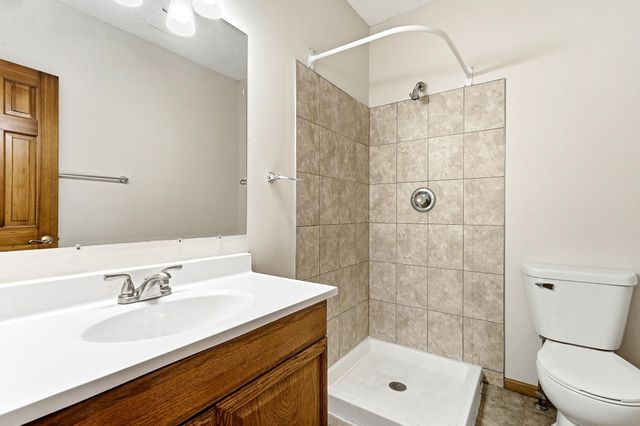 8843 Blackoaks Lane N, Maple Grove, MN 55311