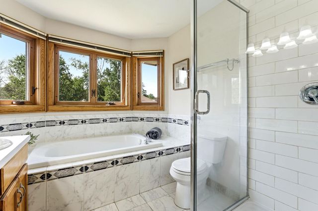 8843 Blackoaks Lane N, Maple Grove, MN 55311