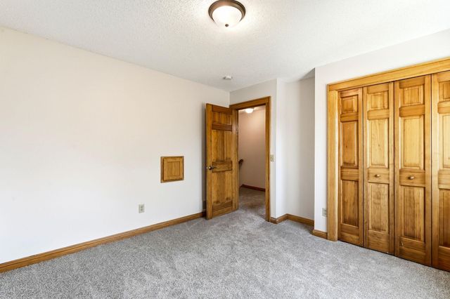 8843 Blackoaks Lane N, Maple Grove, MN 55311